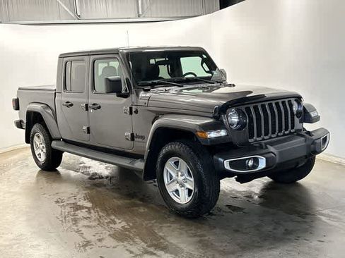 Used 2022 Jeep Gladiator Sport image 31