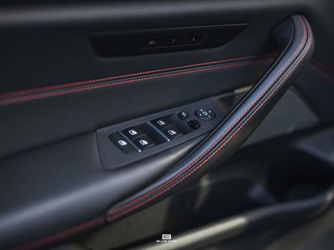 Used 2022 BMW M5 CS image 32