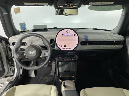 Used 2025 MINI Cooper S image 17