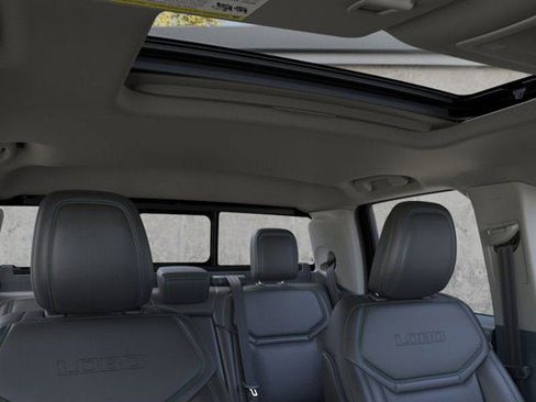 New 2025 Ford Maverick Lobo image 12