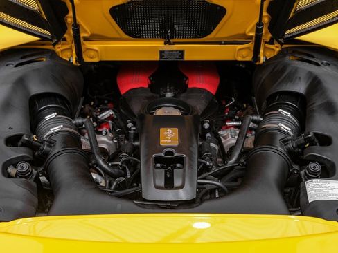 Used 2017 Ferrari 488 Spider image 45