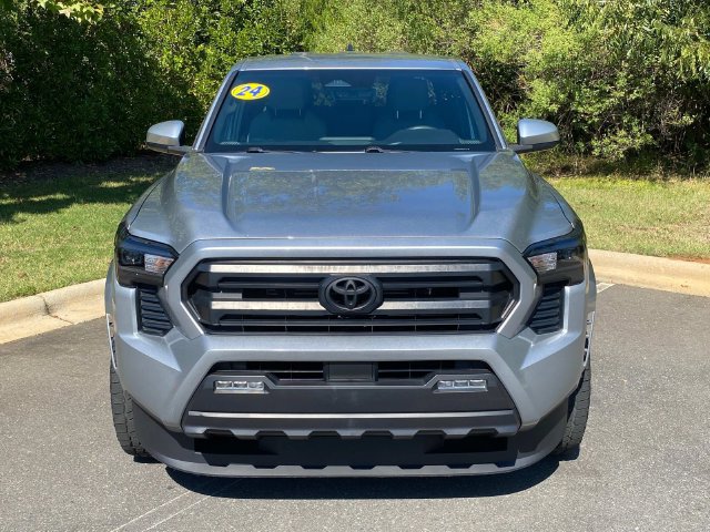 Used 2024 Toyota Tacoma SR5 RWD image 2