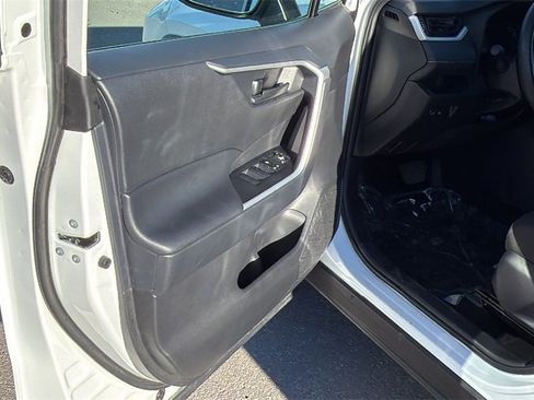 Used 2025 Toyota RAV4 LE image 12