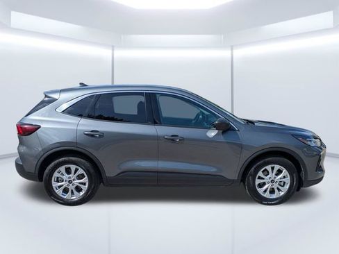 Used 2024 Ford Escape Active FWD image 3
