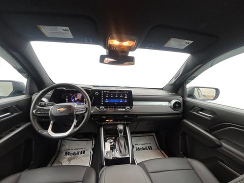 Used 2023 Chevrolet Colorado LT w/ LT Convenience Package III image 12