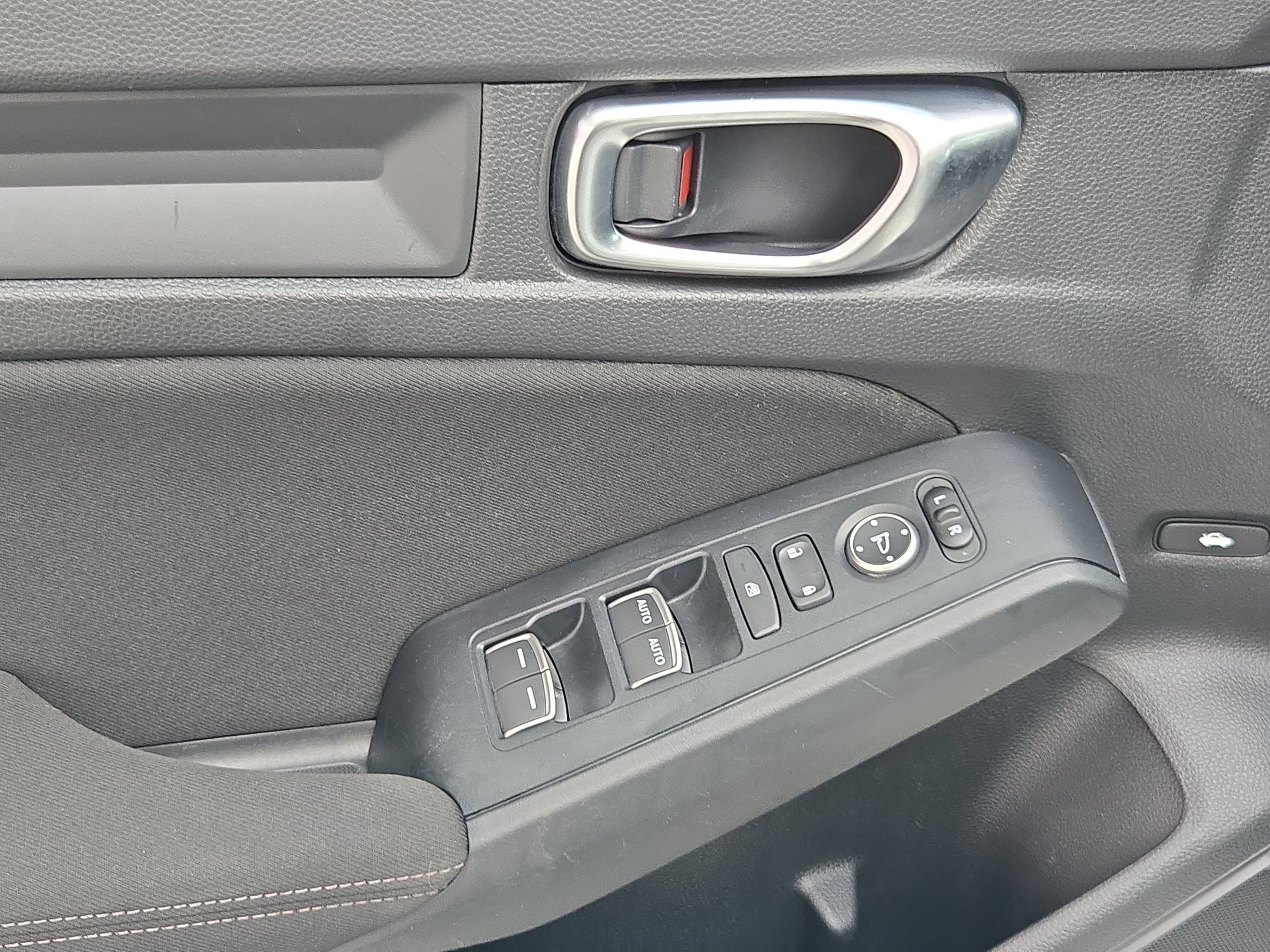 Used 2025 Honda Civic Sport image 21