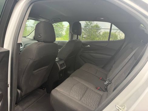 Used 2019 Chevrolet Equinox LT FWD image 10