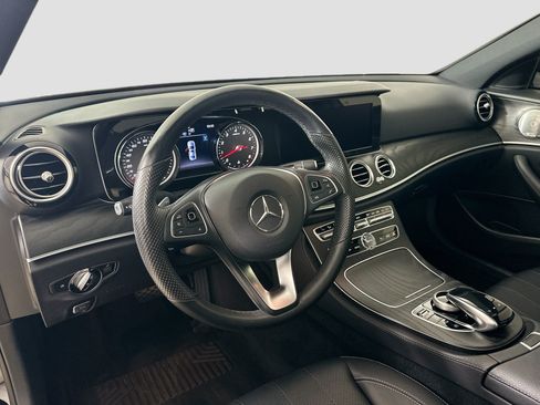 Certified 2018 Mercedes-Benz E 400 4MATIC Sedan image 9