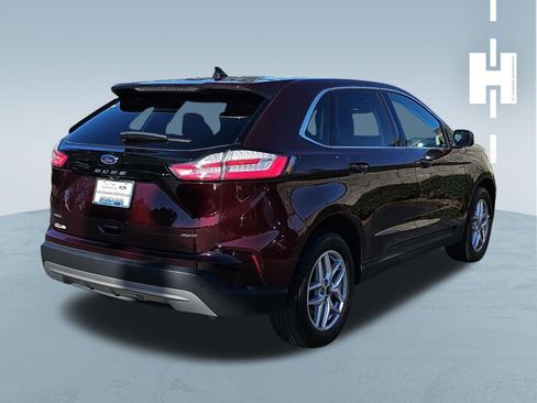 Used 2024 Ford Edge SEL image 2