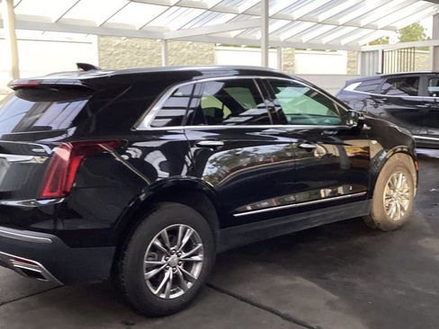 Used 2023 Cadillac XT5 Premium Luxury image 2
