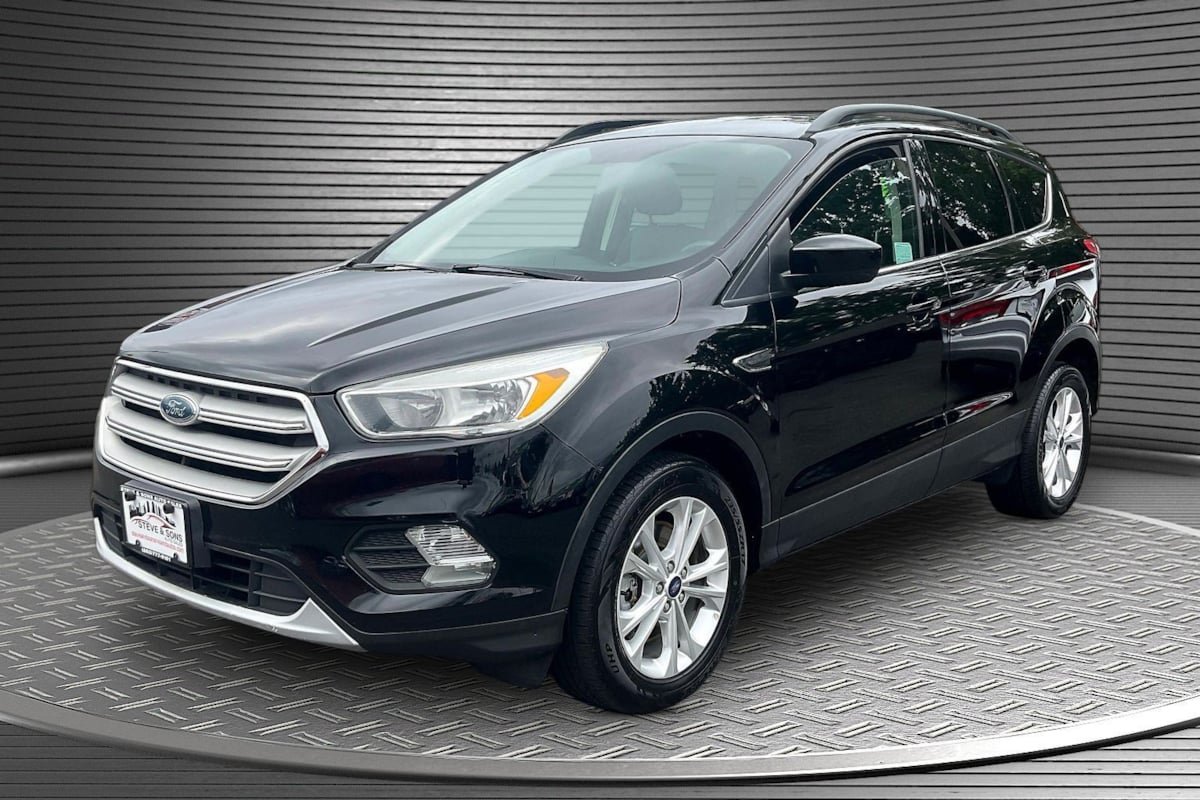 Used 2018 Ford Escape SE AWD/4WD image 3