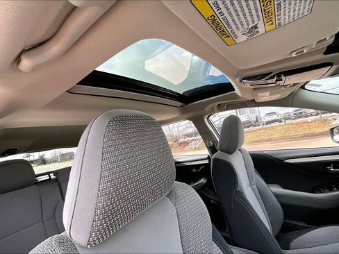 Used 2023 Subaru Outback Premium image 14