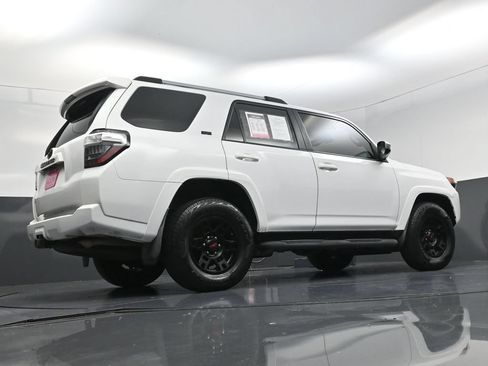 Used 2021 Toyota 4Runner SR5 RWD image 20