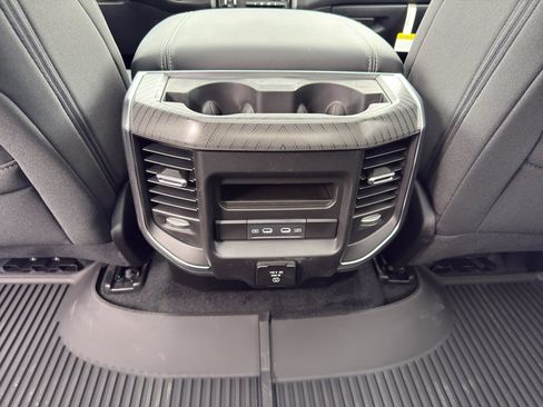 New 2026 RAM 1500 Big Horn AWD/4WD image 33