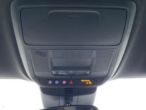 Used 2025 GMC Acadia Elevation image 36