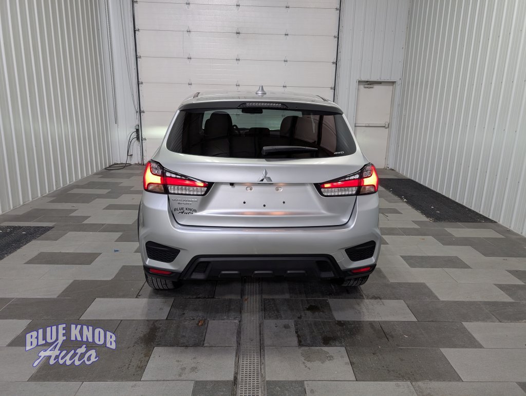 Used 2026 Mitsubishi Outlander Sport ES AWD/4WD image 3
