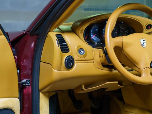 Used 2000 Porsche 911 Carrera image 67