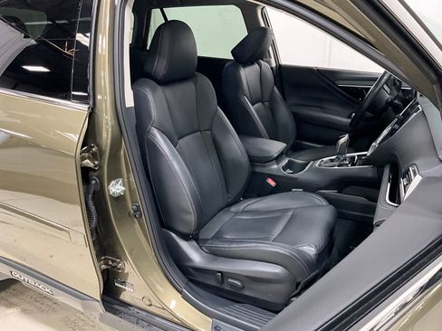 Used 2023 Subaru Outback Touring XT AWD/4WD image 8