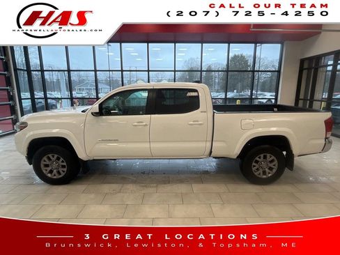 Used 2016 Toyota Tacoma SR5 w/ SR5 Appearance Package (SN) image 2