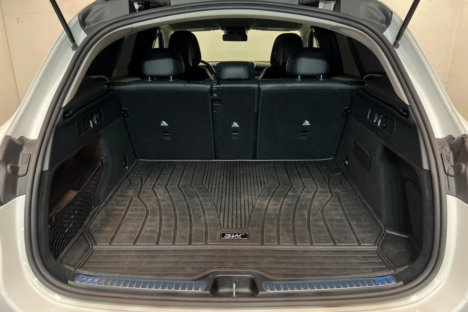 Used 2024 Mercedes-Benz GLC 300 4MATIC image 23