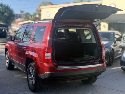 Used 2016 Jeep Patriot High Altitude FWD image 11