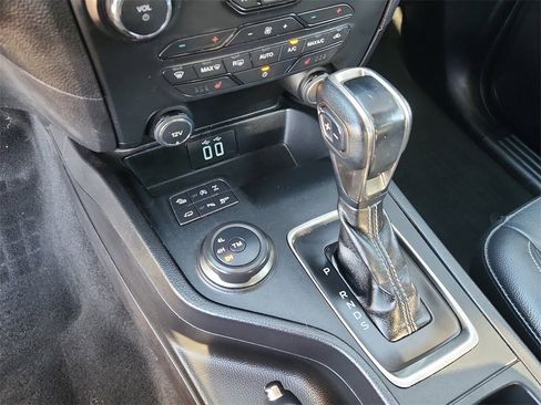 Used 2019 Ford Ranger Lariat w/ Equipment Group 501A Mid image 23