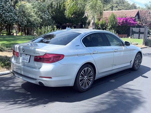 Used 2018 BMW 530e w/ Premium Package 2 RWD image 7