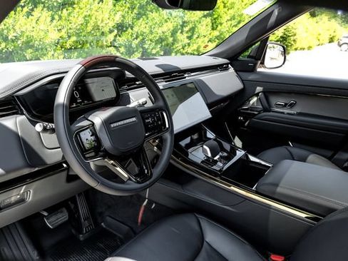 New 2026 Land Rover Range Rover Sport Dynamic SE AWD/4WD image 3