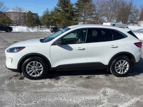 Certified 2022 Ford Escape SE w/ Convenience Package image 41