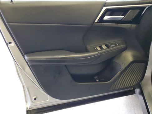 Used 2023 Mitsubishi Outlander SE image 8