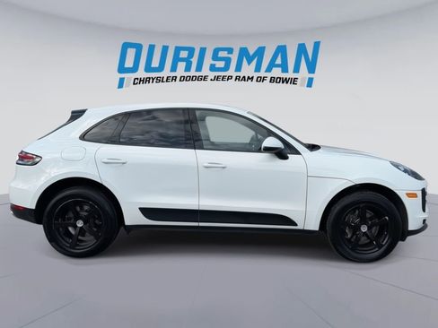 Used 2021 Porsche Macan image 7