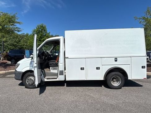 Used 2018 Mercedes-Benz Sprinter 3500 image 14