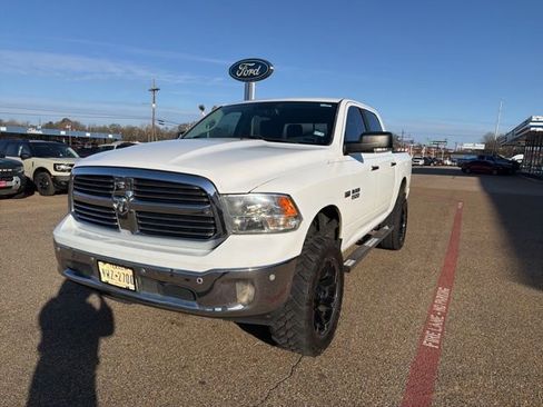 Used 2016 RAM 1500 Lone Star image 3