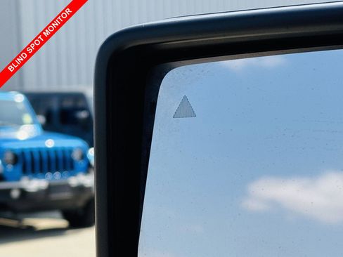 Used 2023 Jeep Wrangler Sport S image 7