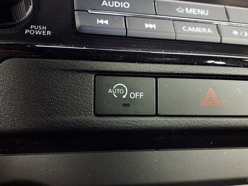 Used 2024 Nissan Frontier SV w/ Technology Package RWD image 22