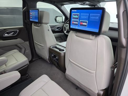 Used 2024 Chevrolet Tahoe LT w/ Luxury Package AWD/4WD image 32