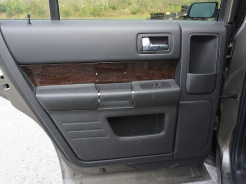 Used 2014 Ford Flex Limited w/ Equipment Group 301A FWD image 25