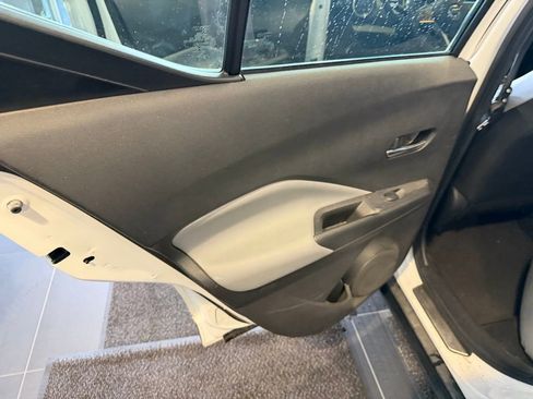 Used 2021 Nissan Kicks SR w/ SR Premium Package image 11