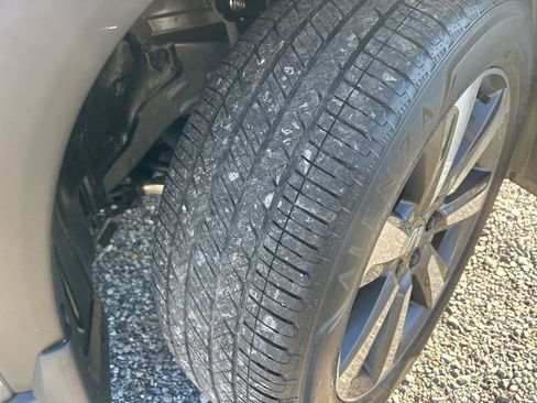 Used 2025 Honda Pilot Touring image 31