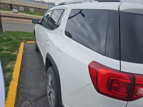 Used 2017 GMC Acadia SLE AWD/4WD image 5