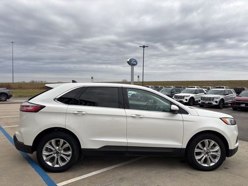 Used 2023 Ford Edge Titanium image 6