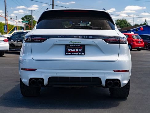 Used 2019 Porsche Cayenne E-Hybrid AWD/4WD image 11