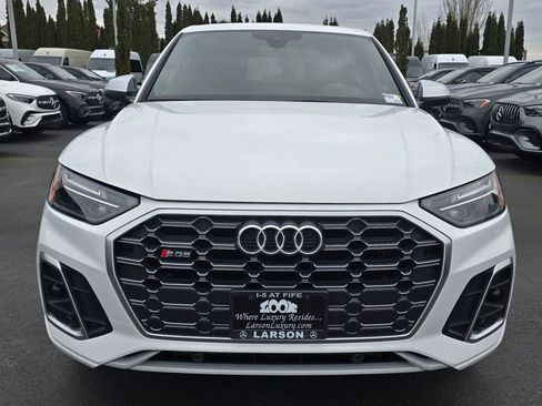 Used 2022 Audi SQ5 Premium w/ Convenience Package image 9