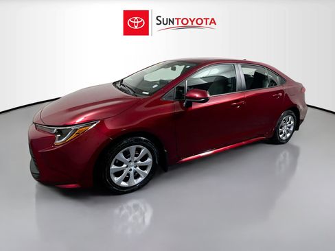 Used 2026 Toyota Corolla LE FWD image 9