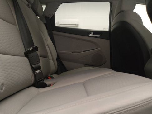 Used 2021 Hyundai Tucson SE FWD image 19