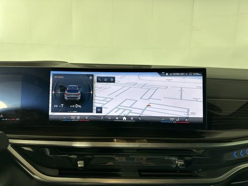 Certified 2025 BMW X5 xDrive40i w/ M Sport Package AWD/4WD image 17
