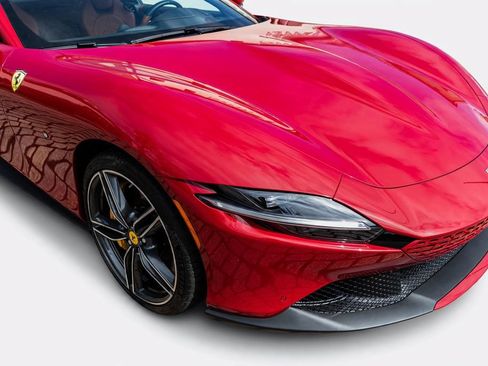 Certified 2025 Ferrari Roma Spider RWD image 12
