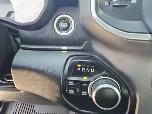 Used 2022 RAM 1500 Big Horn AWD/4WD image 16