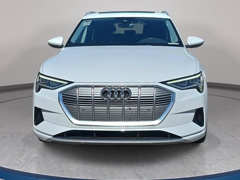 Used 2021 Audi e-tron Premium w/ Towing Package AWD/4WD image 2