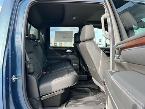 New 2026 GMC Sierra 3500 Denali w/ Denali Reserve Package image 24